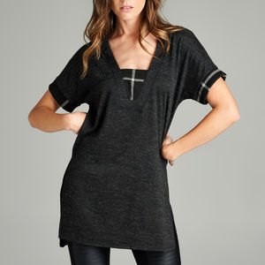 *NWOT*  Charcoal Plaid-Accent V-Neck Tunic